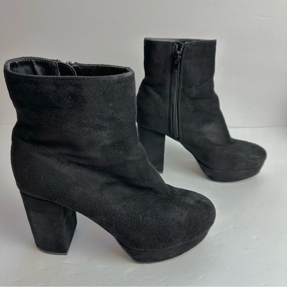 Lulus Platform Booties Women's size 8.5 Shoes Block Heel Suede Black Vegan - Picture 2 of 8